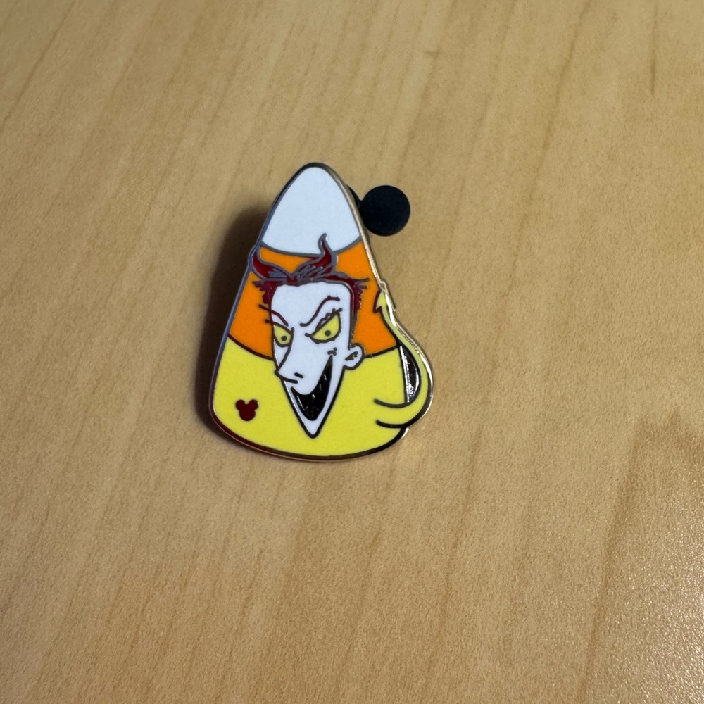 Disney Pins - Nightmare Before Christmas Lock Candy Corn Halloween Series 2010